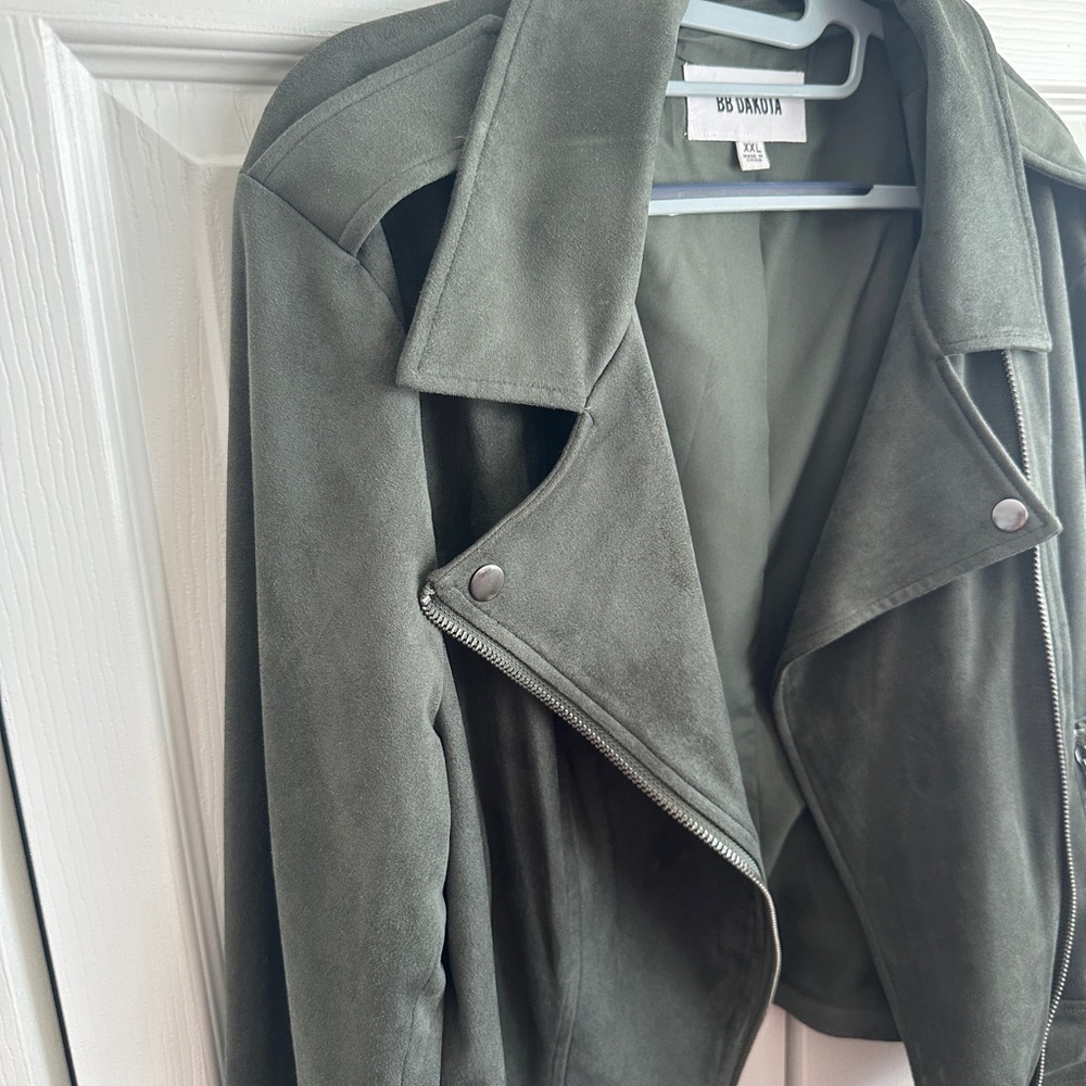 BB Dakota Women's Olive suede Jacket - Picture 3 of 9